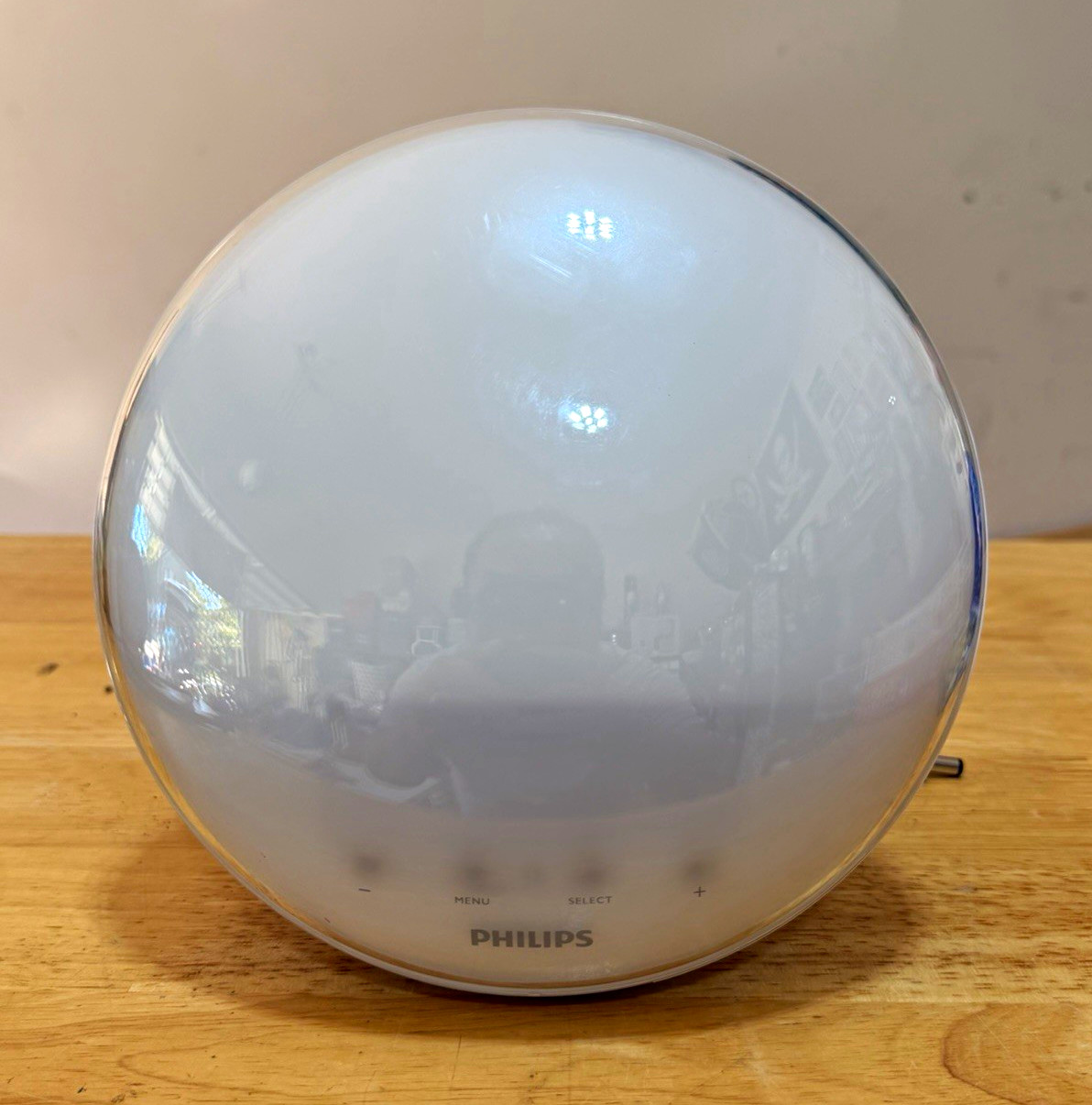 Philips HF3520 Wake-Up Light Alarm Clock Radio Sound Machine, White TESTED WORKS