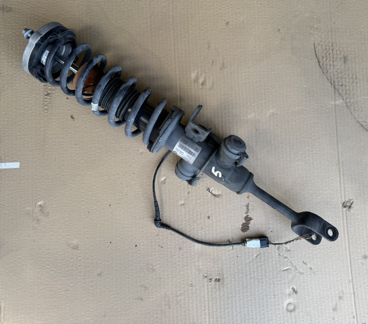 09-12 BMW 750i 750Li Front Left Side Strut Spring Assembly 37116796925 OEM 09-12 BMW 750i 750Li Front Left Side Strut Spring Assembly 37116796925 OEM