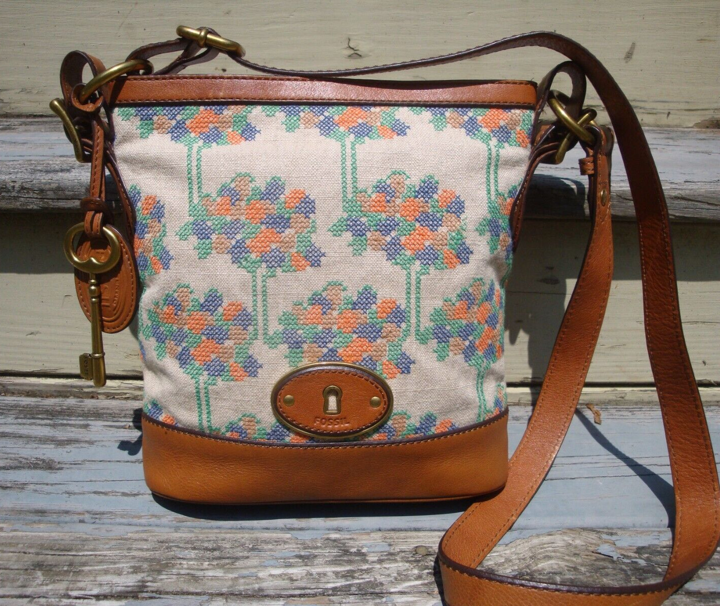 FOSSIL Brown Leather Crossbody Handbag Shoulder Boho Hobo Hippie Vintage Maddox FOSSIL Brown Leather Crossbody Handbag Shoulder Boho Hobo Hippie Vintage Maddox