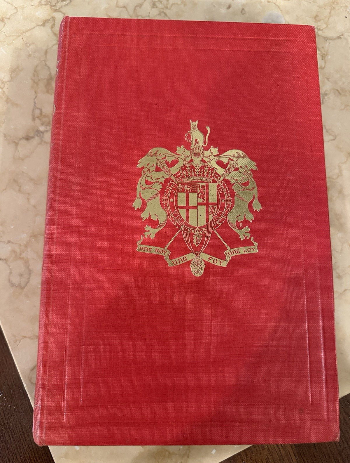 Burke’s Peerage Landed Gentry Eighteenth Edition Vol 1 1965 Genealogy. 740 pages Burke’s Peerage Landed Gentry Eighteenth Edition Vol 1 1965 Genealogy. 740 pages