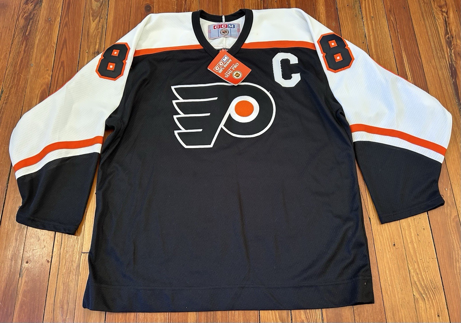 Vintage Eric Lindros Philadelphia Flyers CCM Jersey Large Tags Deadstock