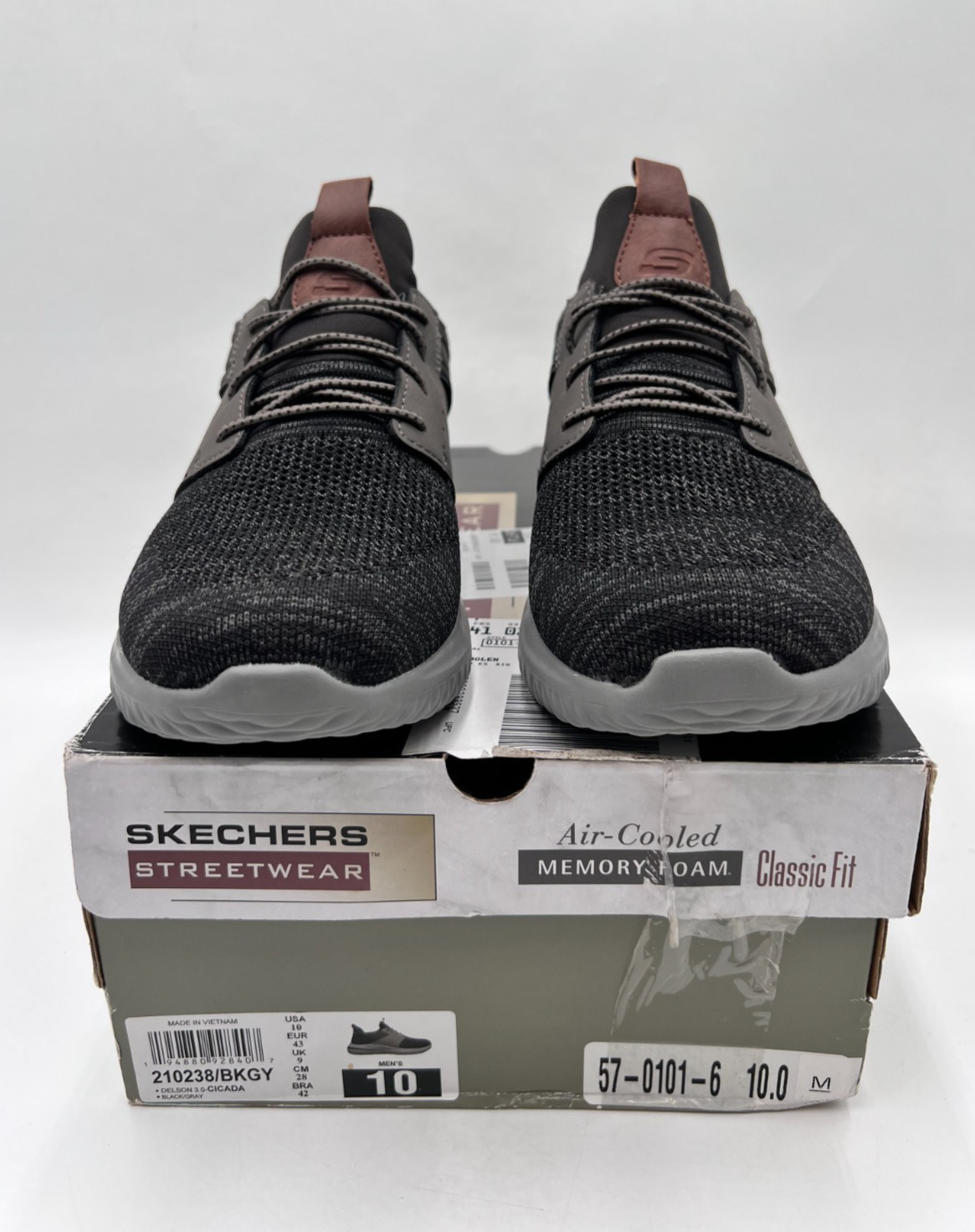 Skechers Delson 3.0 Cicada Men\'s Size 10 Black Gray Knit Memory Foam Shoes Box
