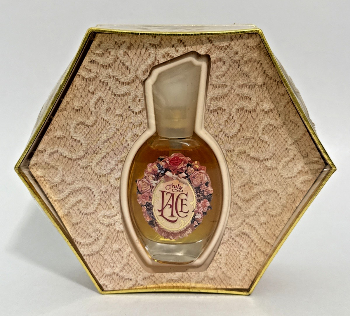Vintage Truly Lace by Coty 1.25 fl. oz./ 37ml Perfume Spray NEW IN BOX Full Vintage Truly Lace by Coty 1.25 fl. oz./ 37ml Perfume Spray NEW IN BOX Full