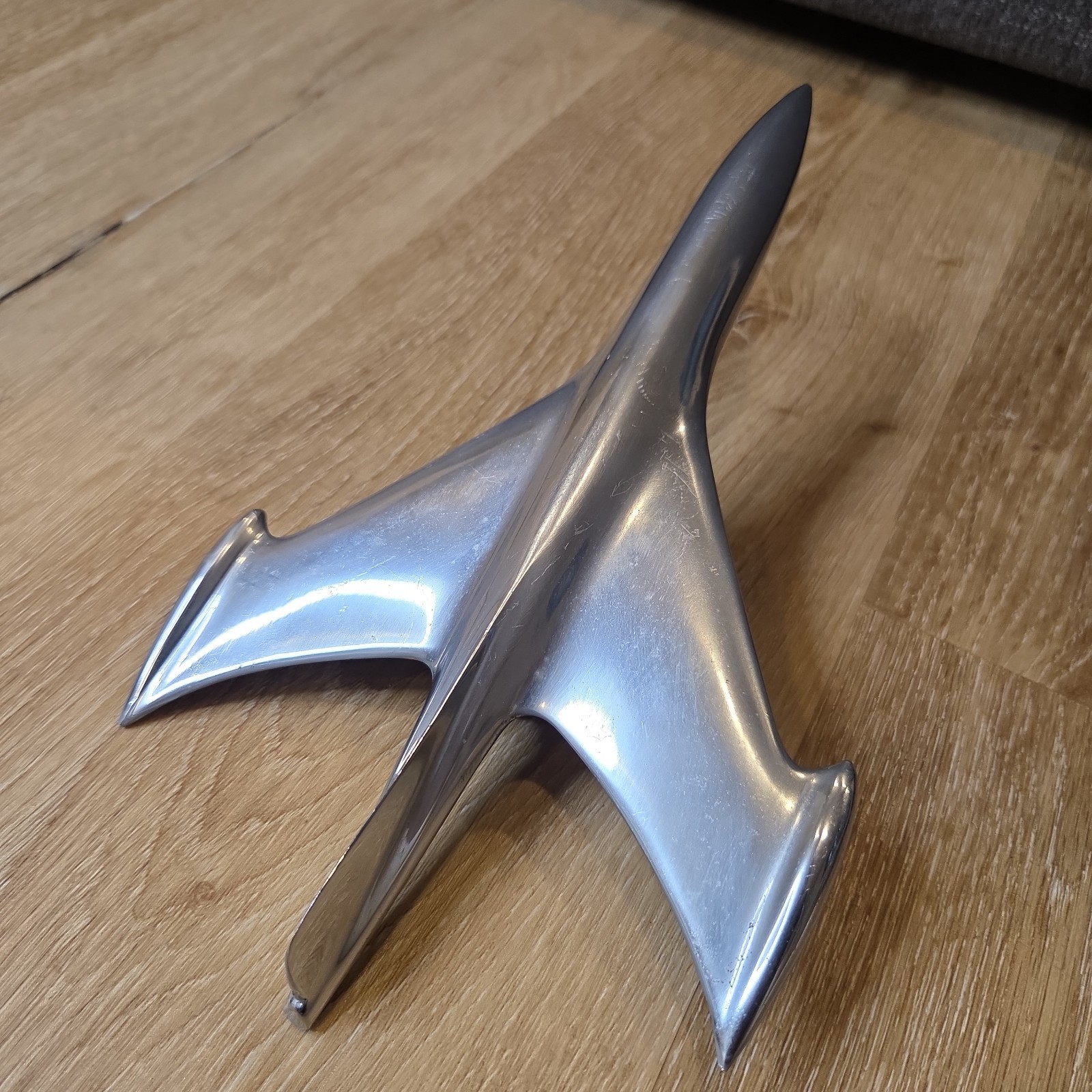 Vintage 1953-1954 Ford Victoria Sunliner Hood Emblem Ornament FAST SHIPPING Vintage 1953-1954 Ford Victoria Sunliner Hood Emblem Ornament FAST SHIPPING