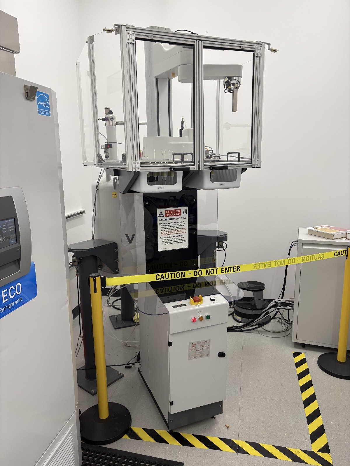 Agilent Varian MR400 NMR Spectrometer System 400MHz. Swift Sale, please offer.