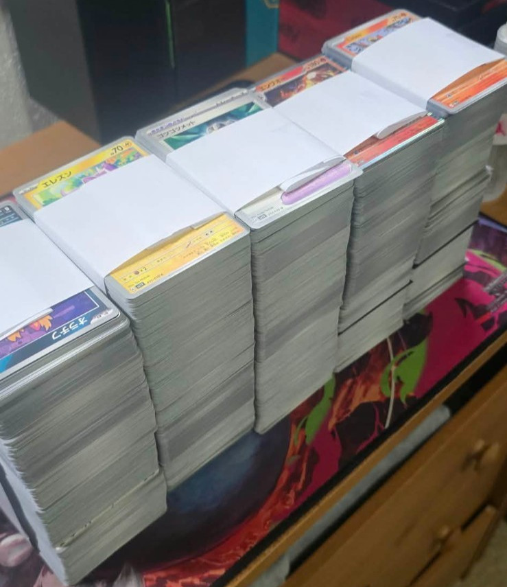 Pokemon TCG Bulk 1000 Cards Common Uncommon Holo Reverse NM Lots Pokemon TCG Bulk 1000 Cards Common Uncommon Holo Reverse NM Lots