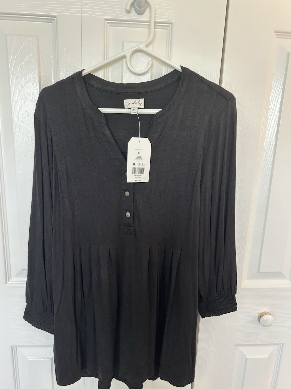Wonderly Black Tunic Top Size M NWT