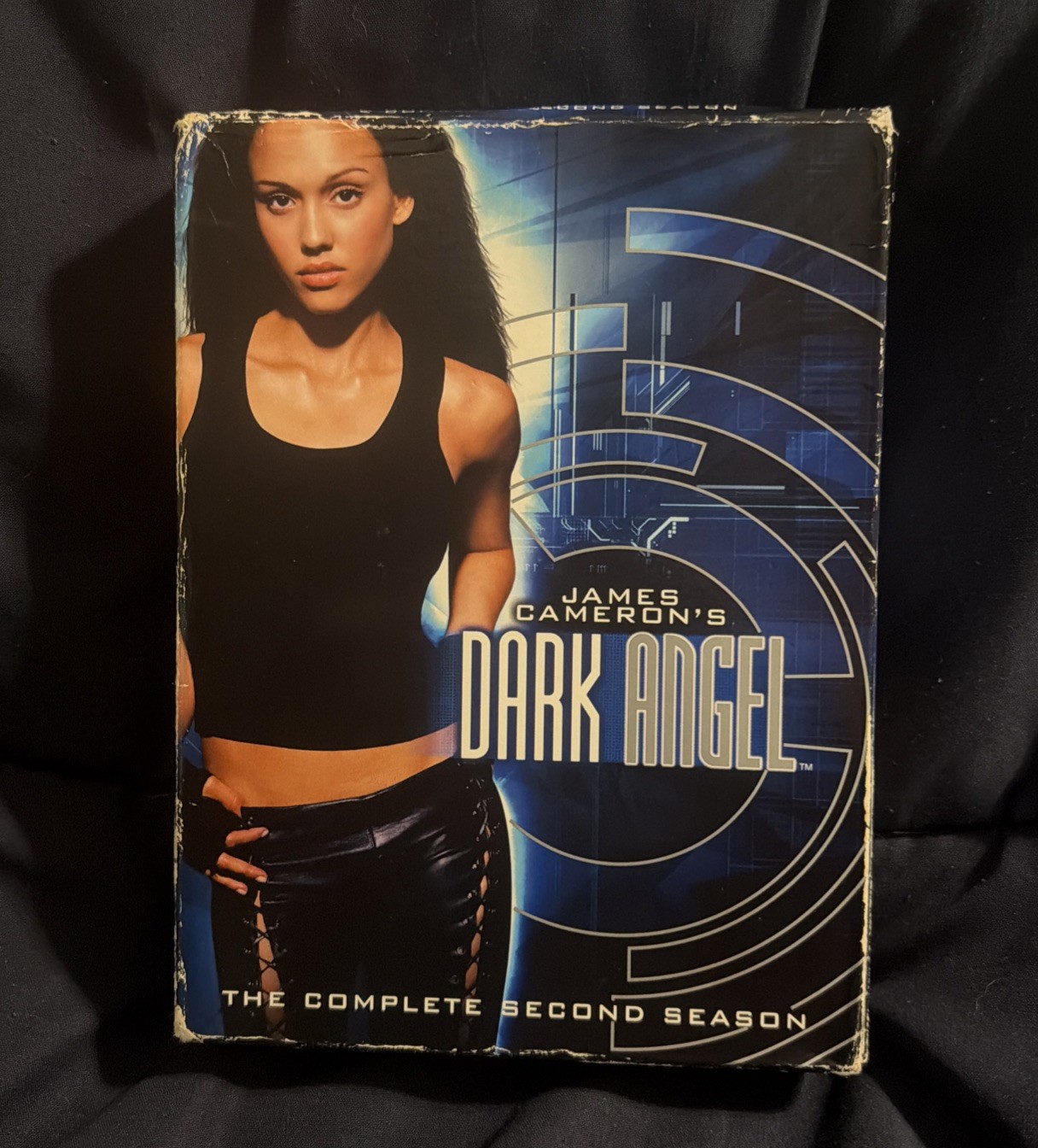 James Cameron’s Dark Angel The Complete Second Season 6 DVDs used 