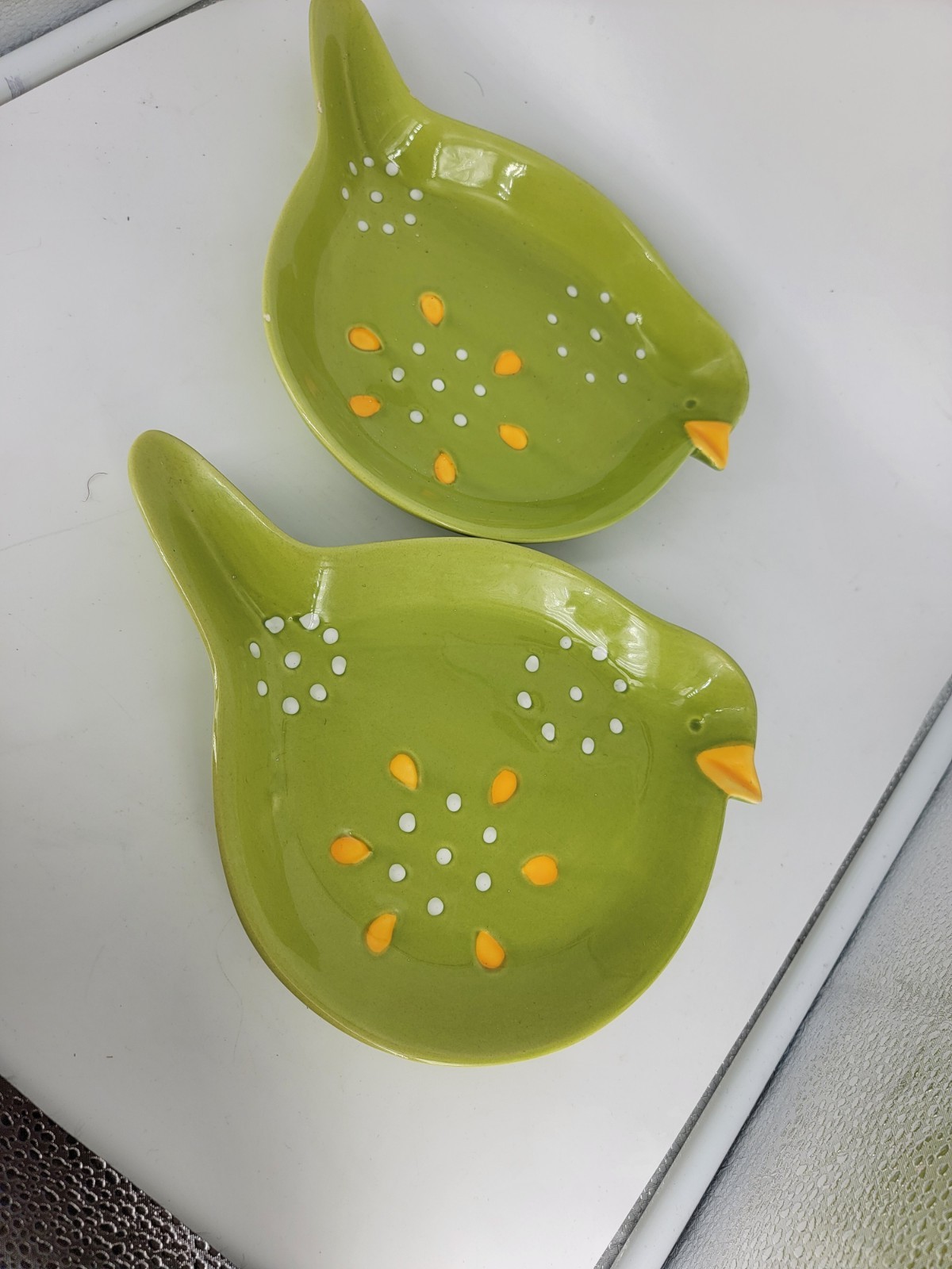 Pier 1 Imports Green Ceramic Dolomite Bird Dish Set Of 2 Hand Painted RARE Pier 1 Imports Green Ceramic Dolomite Bird Dish Set Of 2 Hand Painted RARE