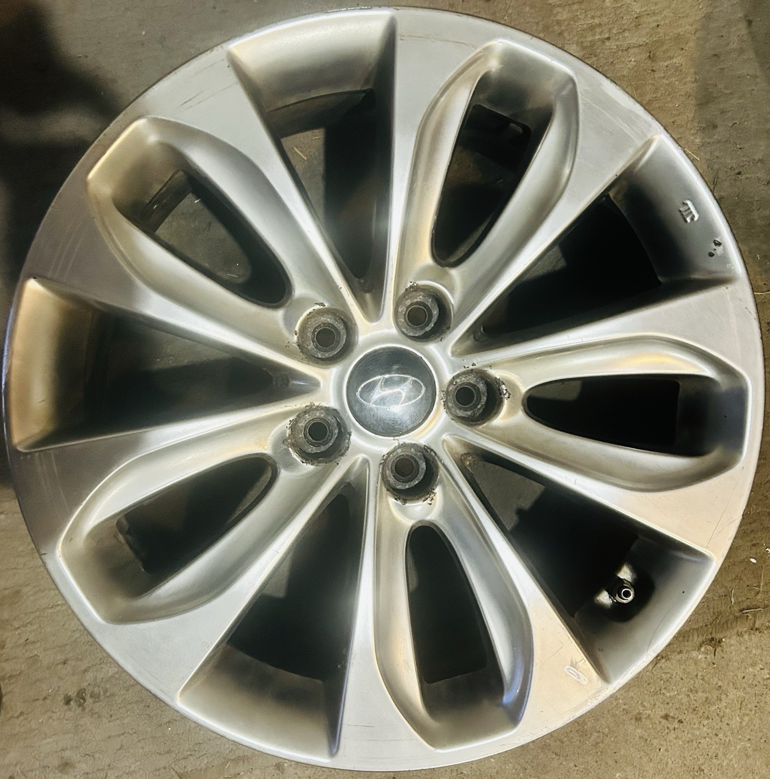 Stock 18 Inch Rim For 2013 Hyundai Sonata Stock 18 Inch Rim For 2013 Hyundai Sonata