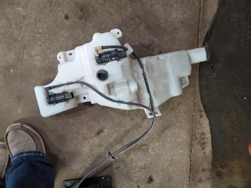 Wash Reservoir Fits 18-21 ENCLAVE 1835873