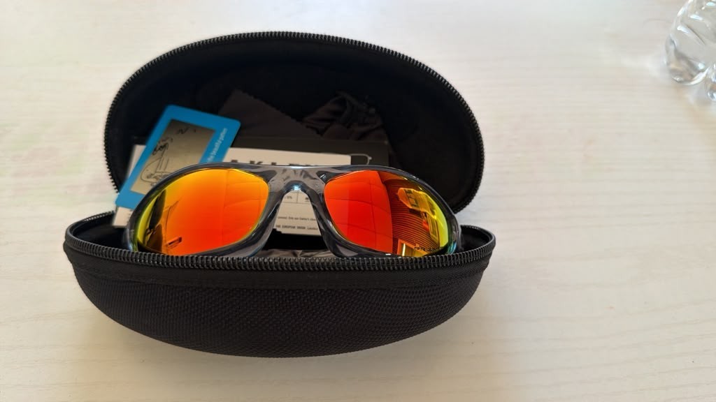 Oakley Monster Dog Tech 00s Polarized Sunglasses Clear Gray Transparent Frame
