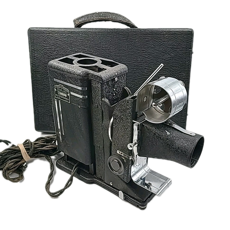 Vintage SVE Tri-purpose Projector Model AAA With Case Accessories *UNTESTED*