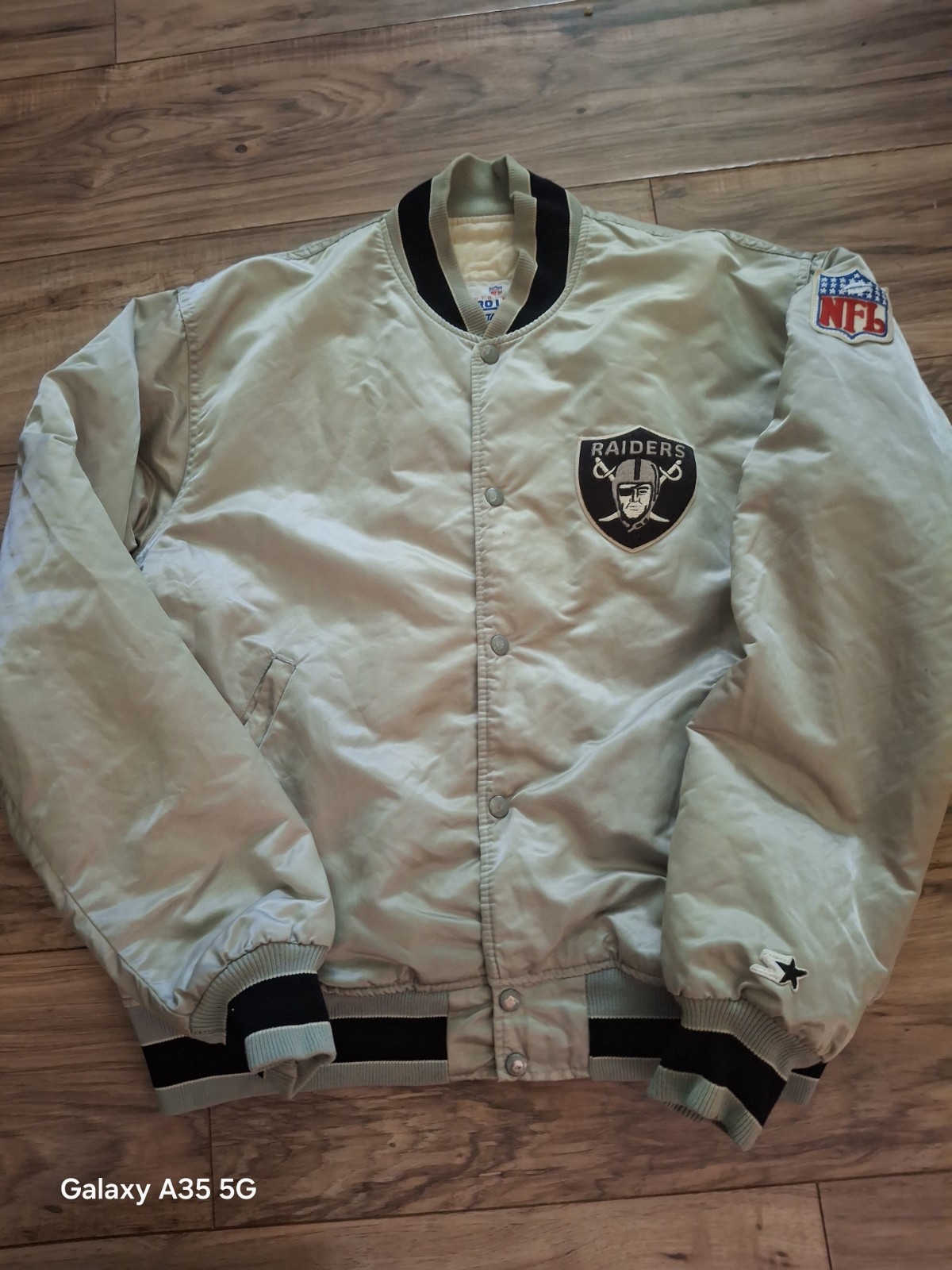 Vintage Starter Pro Line NFL Oakland Raiders Silver Satin Jacket Size XL