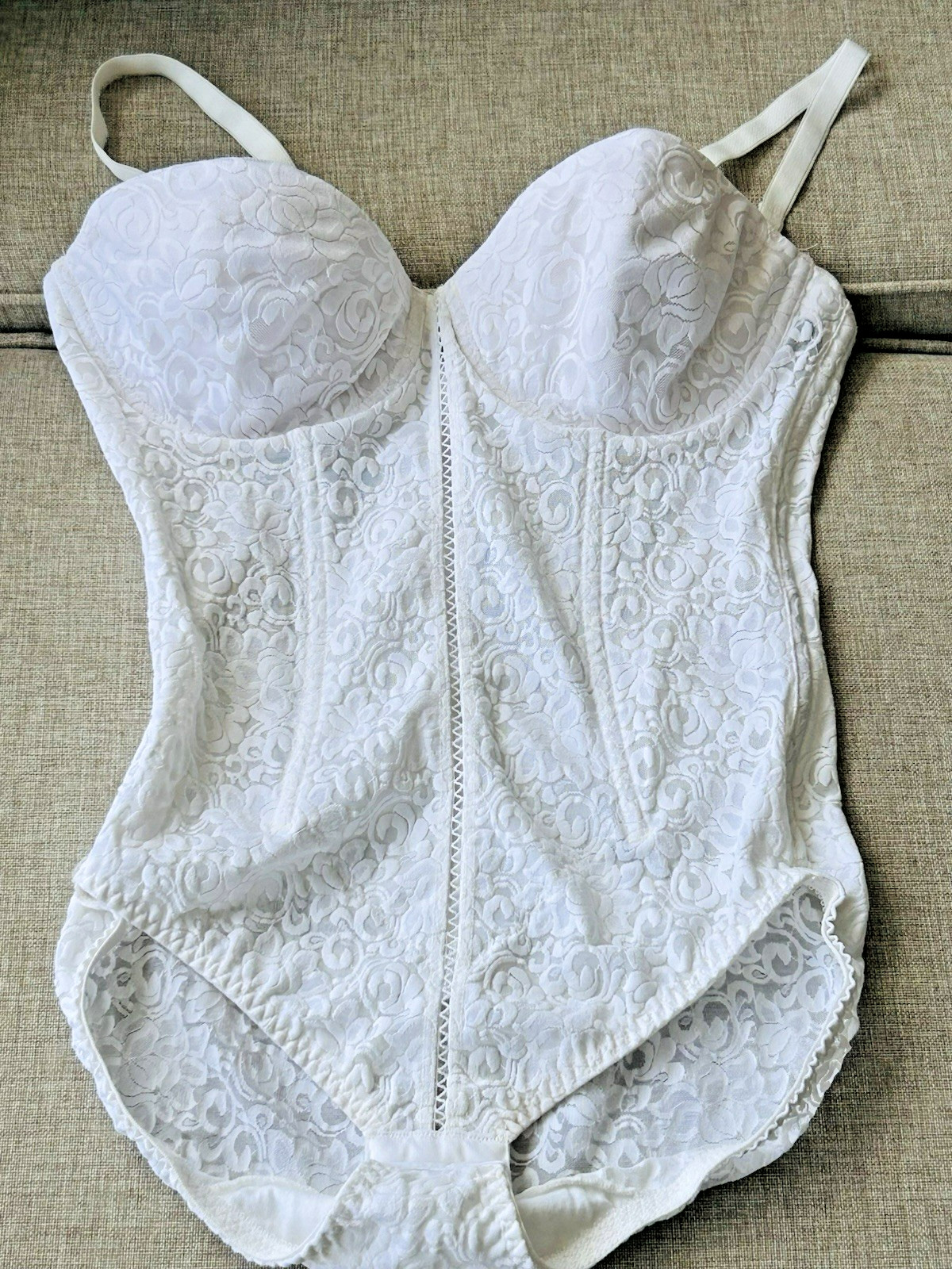 Vtg Bali White Stretch Lace Shaper Bodysuit Underwire Detachable Straps Size 34C