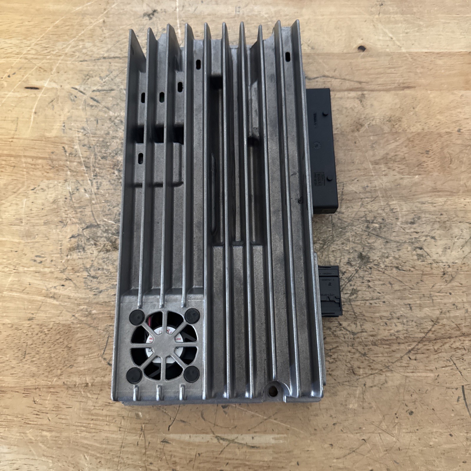 10-13 AUDI A4 A5 8T0-035-223AN LEAR RADIO AUDIO AMPLIFIER BANG & OLUFSEN OEM AMP