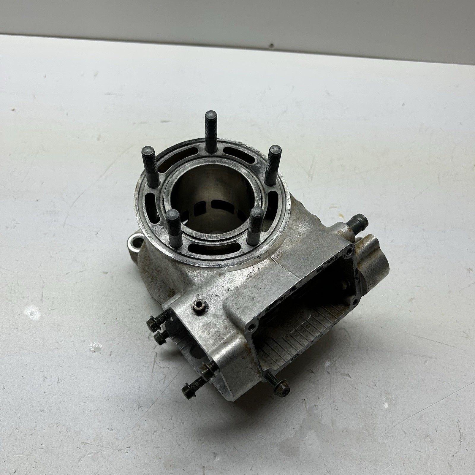 96 - 00 SUZUKI RM 125 TOP END ENGINE CYLINDER BARREL BORE OEM GOOD