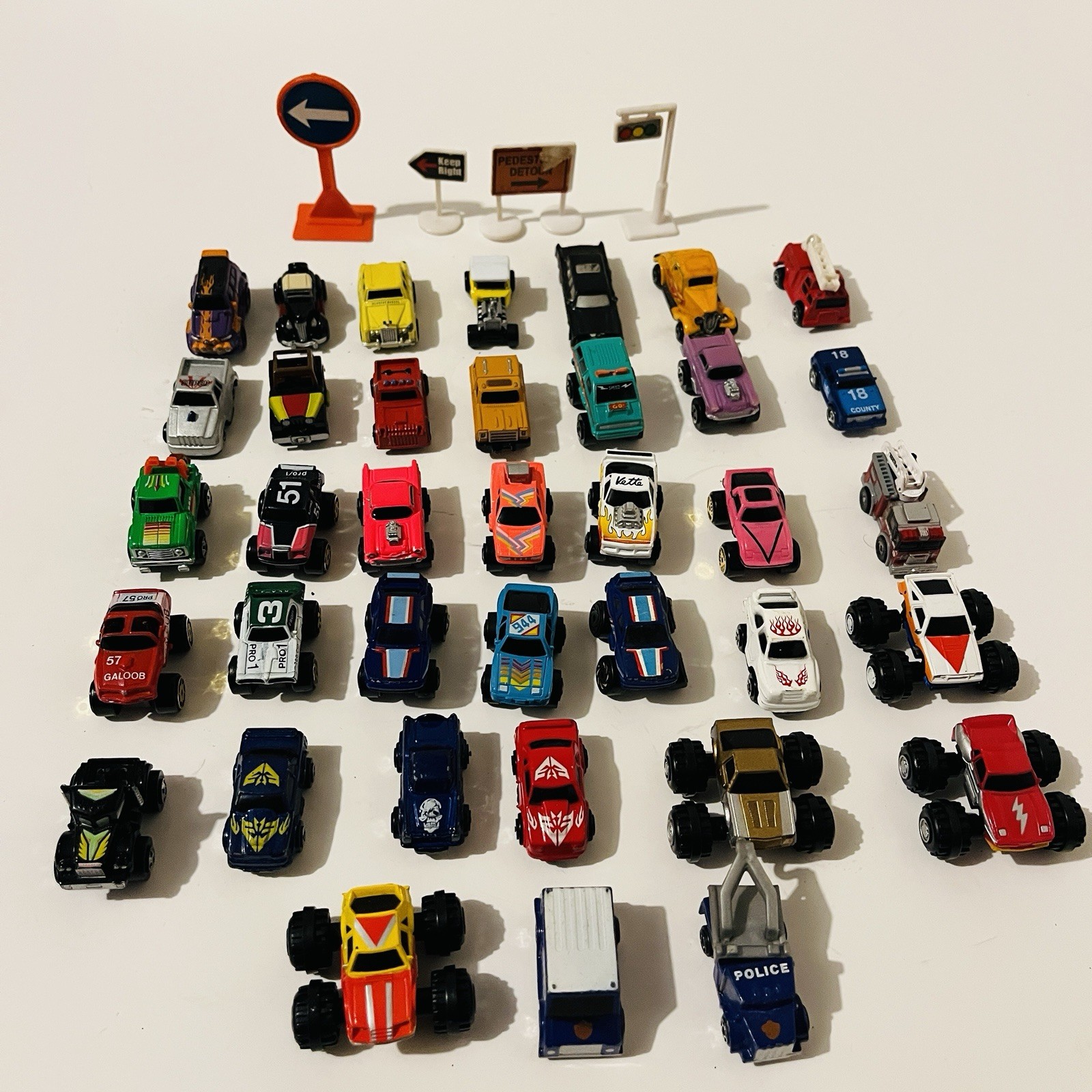 Micro Machines 38 Vehicle Lot Monster Trucks Transformers 4x4 Police Fire Galoob Micro Machines 38 Vehicle Lot Monster Trucks Transformers 4x4 Police Fire Galoob