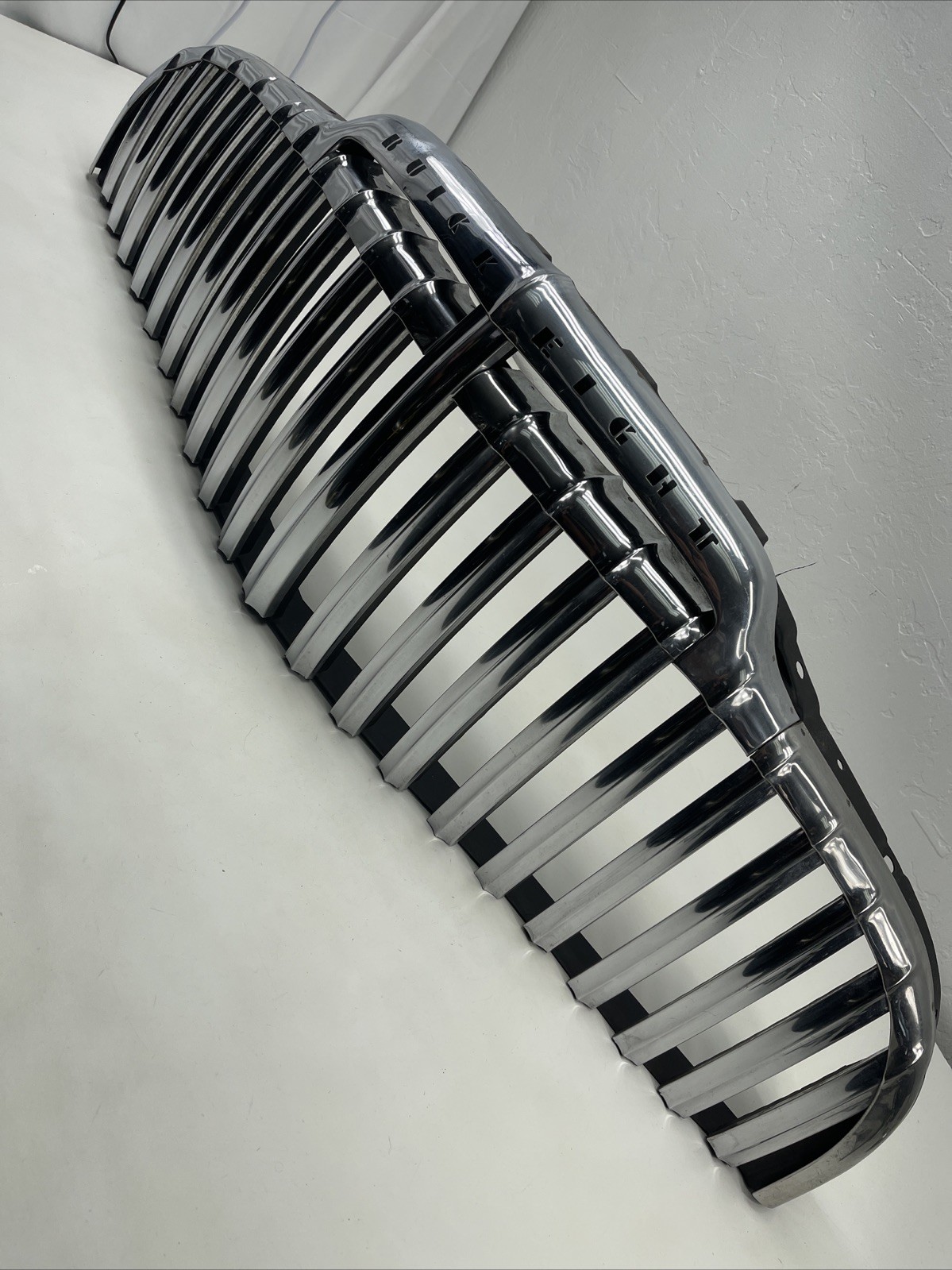 NOS 1946 Buick Grill Assembly Nice f1 NOS 1946 Buick Grill Assembly Nice f1