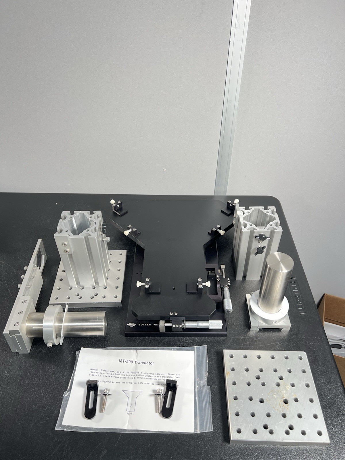Sutter Instrument MT-500 Manual XY Microscope Translator Olympus BX51WI Sutter Instrument MT-500 Manual XY Microscope Translator Olympus BX51WI