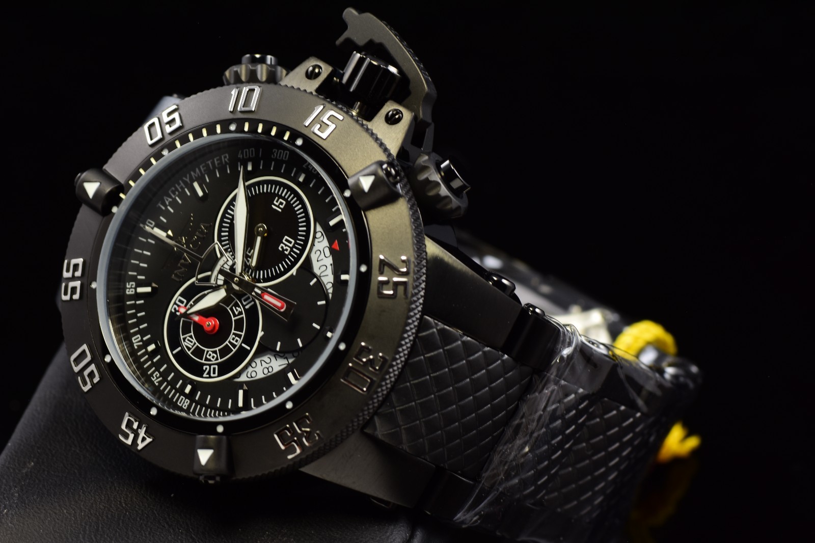 RARE Invicta Subaqua Noma III Black Dial Swiss Rotating Bezel Men Bracelet Watch