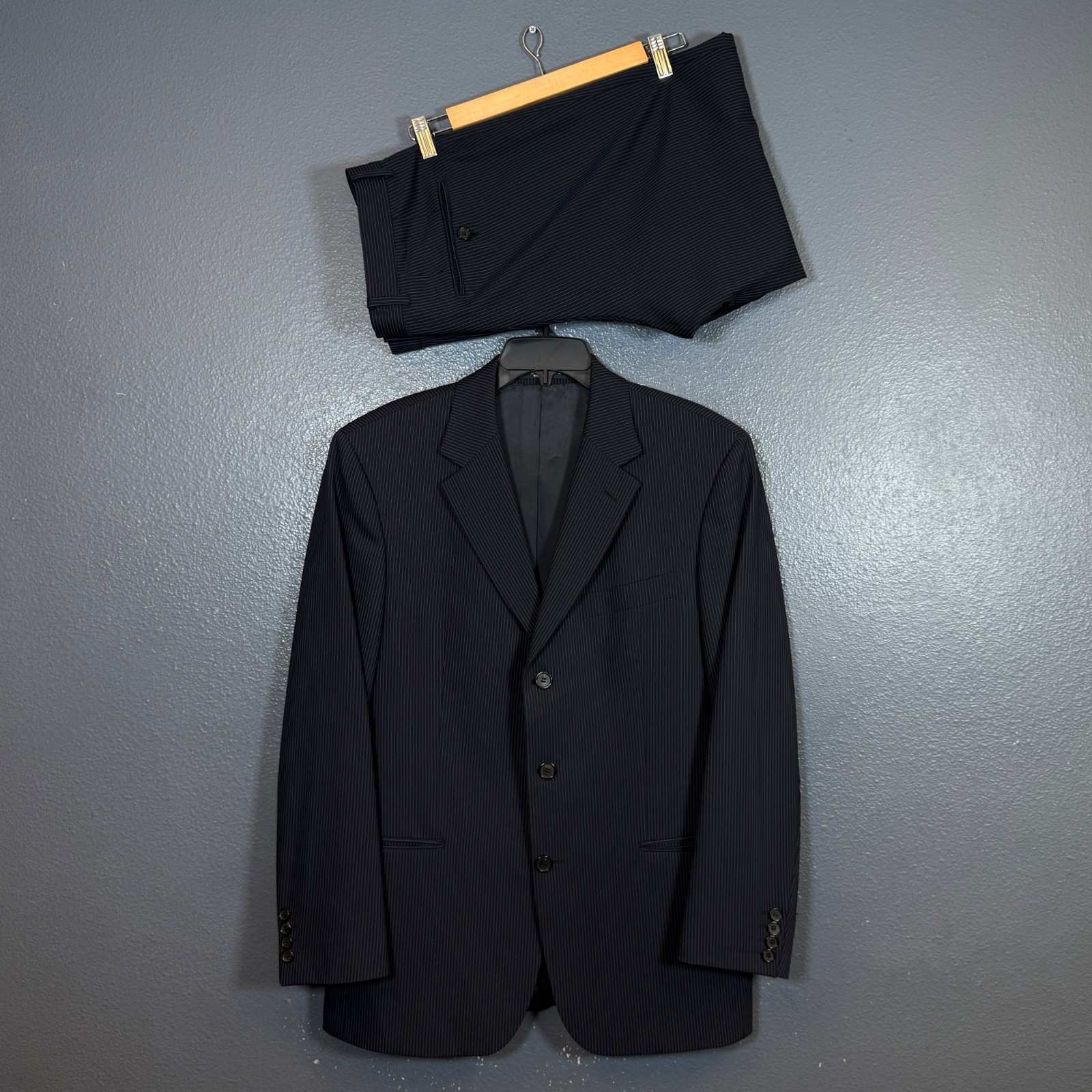 Hugo Boss us40s men’s Blue striped suit jacket w pants 100% wool 