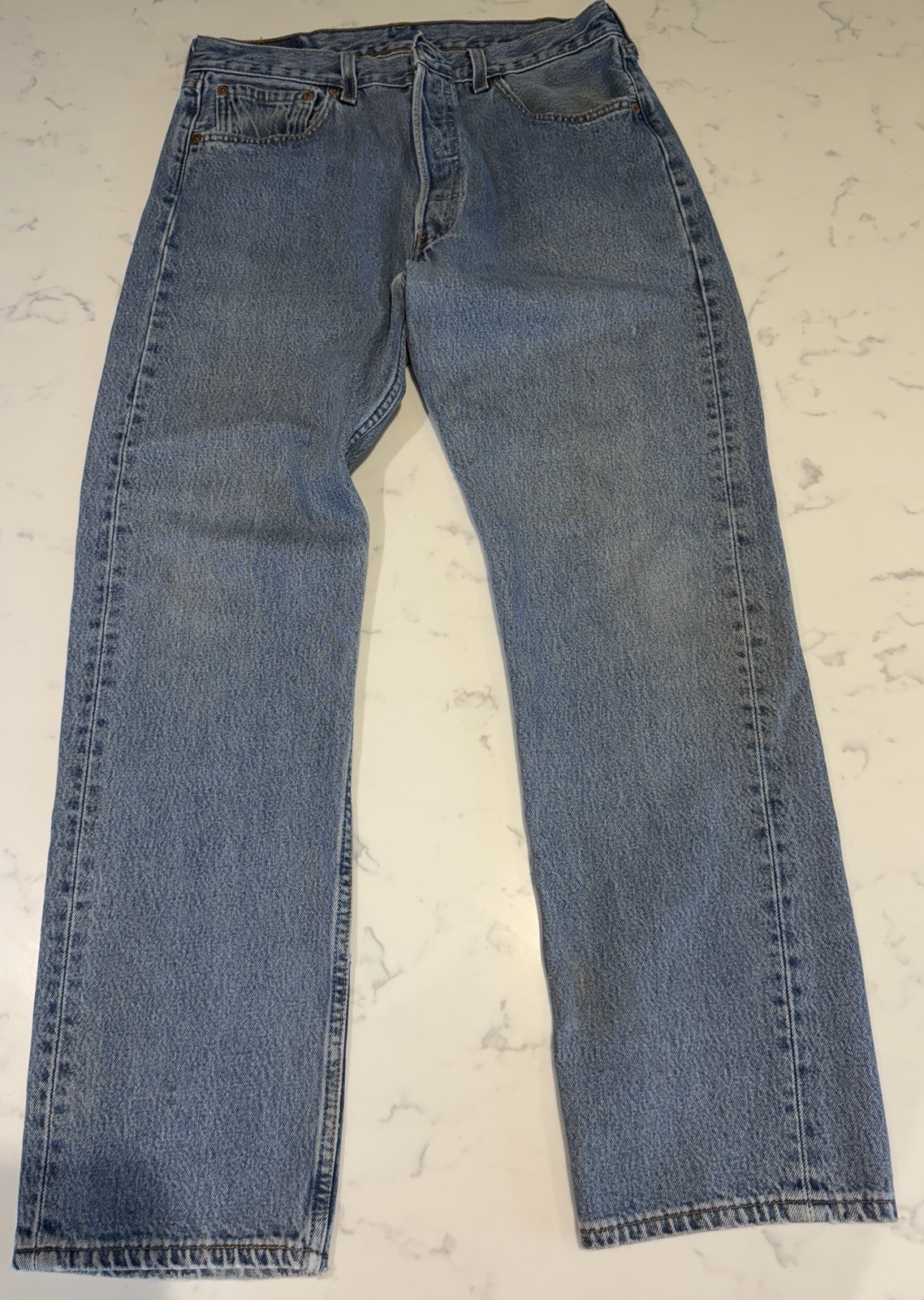 Levi’s Men’s Vintage 501 Jeans 33 X 30 Made In USA Levi’s Men’s Vintage 501 Jeans 33 X 30 Made In USA