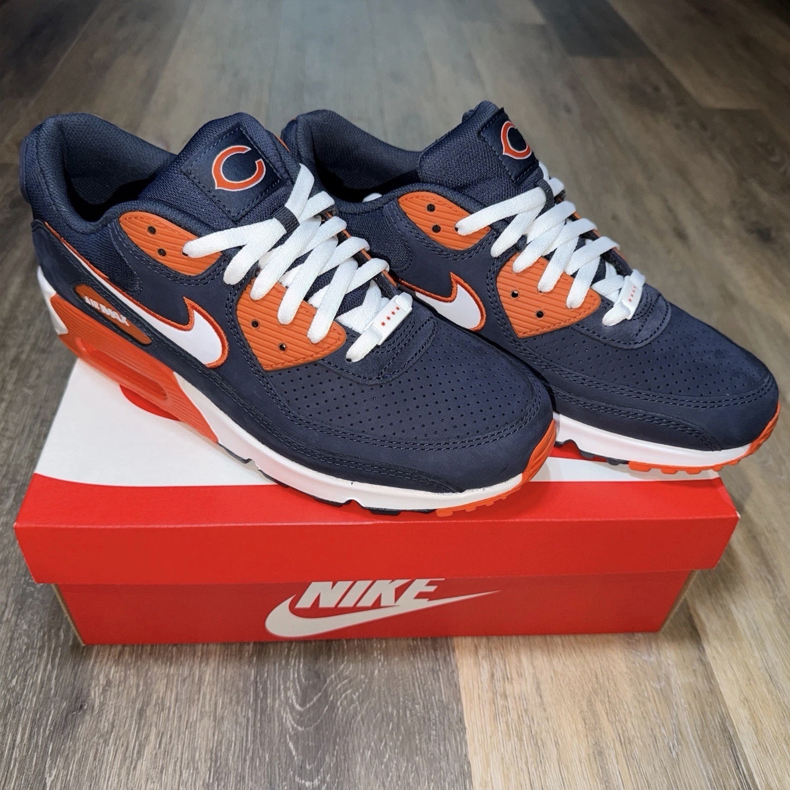 Nike Chicago Bears 2026 NFL Rivalries Collection Air Max 90 Shoes Men\'s Sneakers