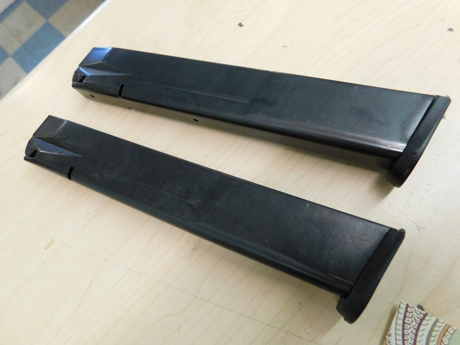 2 - NEW - 10rd Extended Magazines for Taurus PT-140 Gen 1 - .40S&W     (TQEQ)