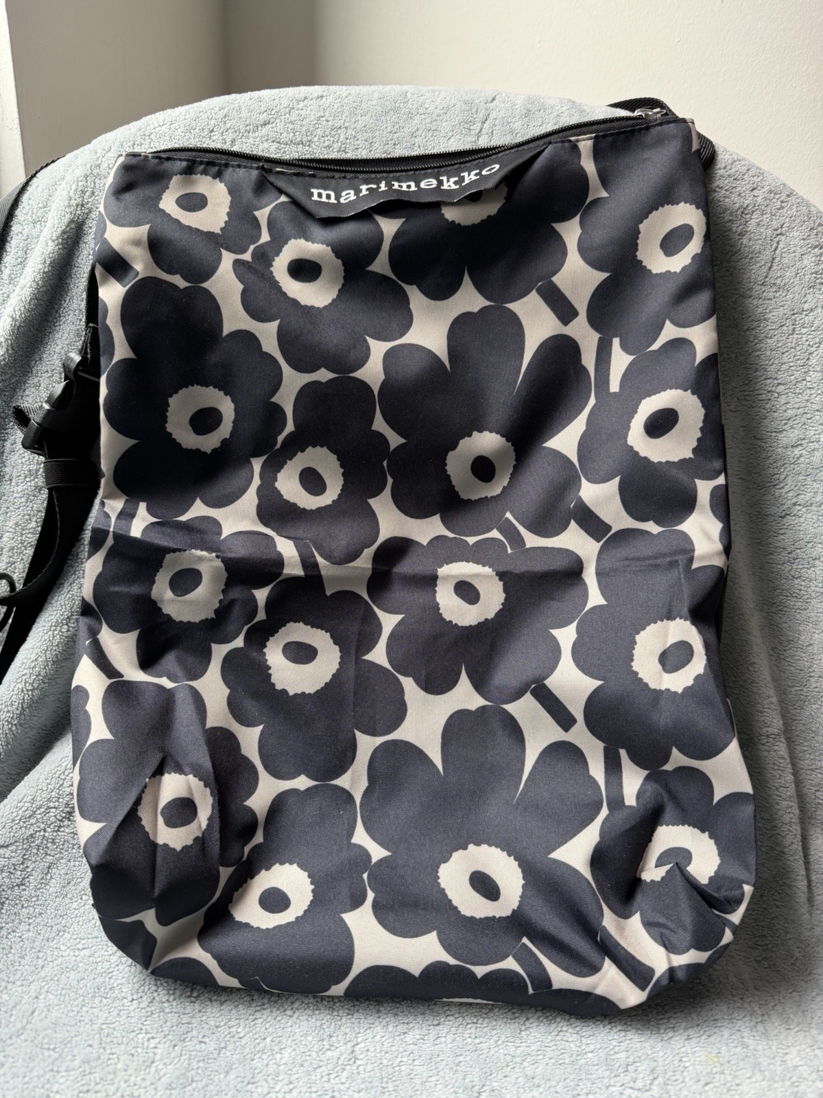Marimekko Mini Unikko Neat Crossbody Medium Black Khaki New US Seller