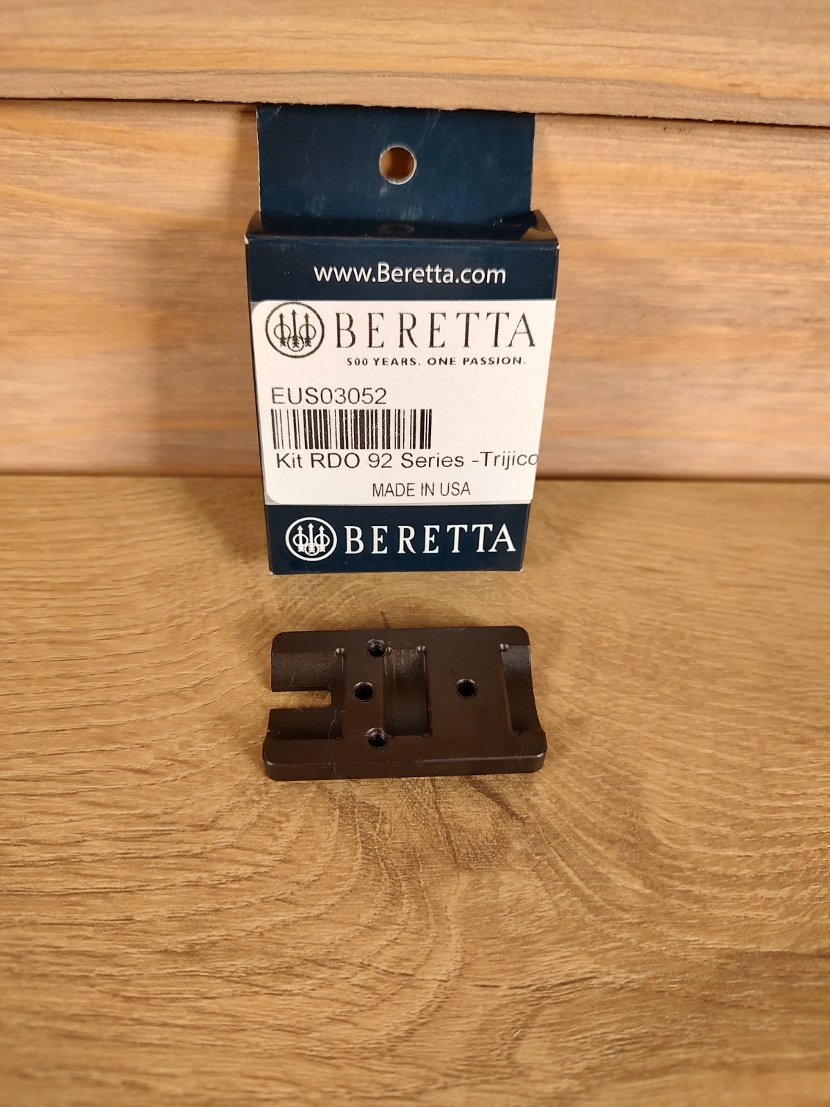 Beretta USA EUS03052 RDO Plate Beretta 90/92 Black fits w/ Trijicon RDO Beretta USA EUS03052 RDO Plate Beretta 90/92 Black fits w/ Trijicon RDO