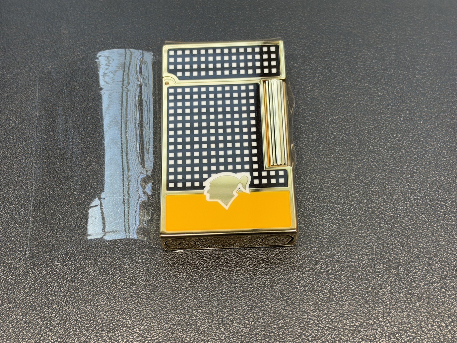 S.T. Dupont Ligne 2 Cohiba Lighter, Limited Production, 016110 New In Box S.T. Dupont Ligne 2 Cohiba Lighter, Limited Production, 016110 New In Box