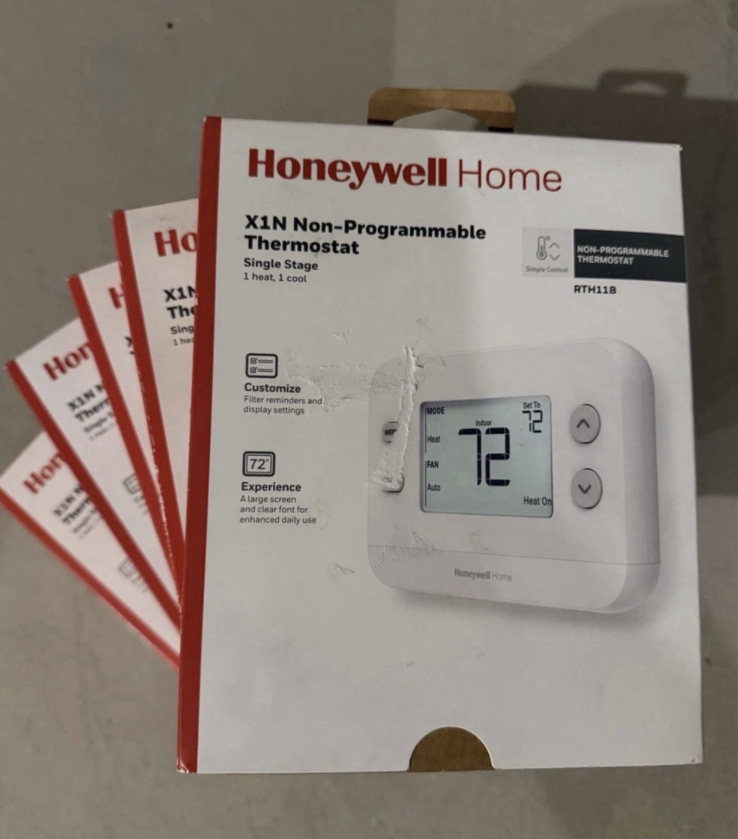 HONEYWELL RTH11B/N HOME X1N NON-PROGRAMMABLE THERMOSTAT RTH11B Lot Of (5)