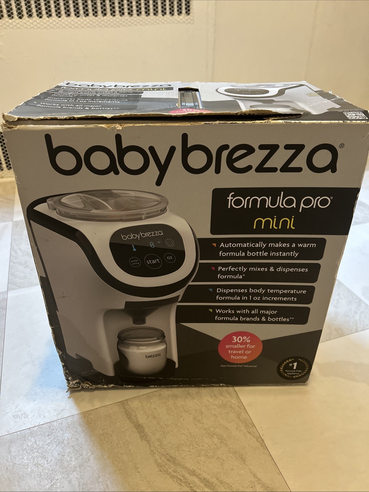 Baby Brezza Formula Pro Mini Maker - White/Black (FRP0079) new open/damaged box