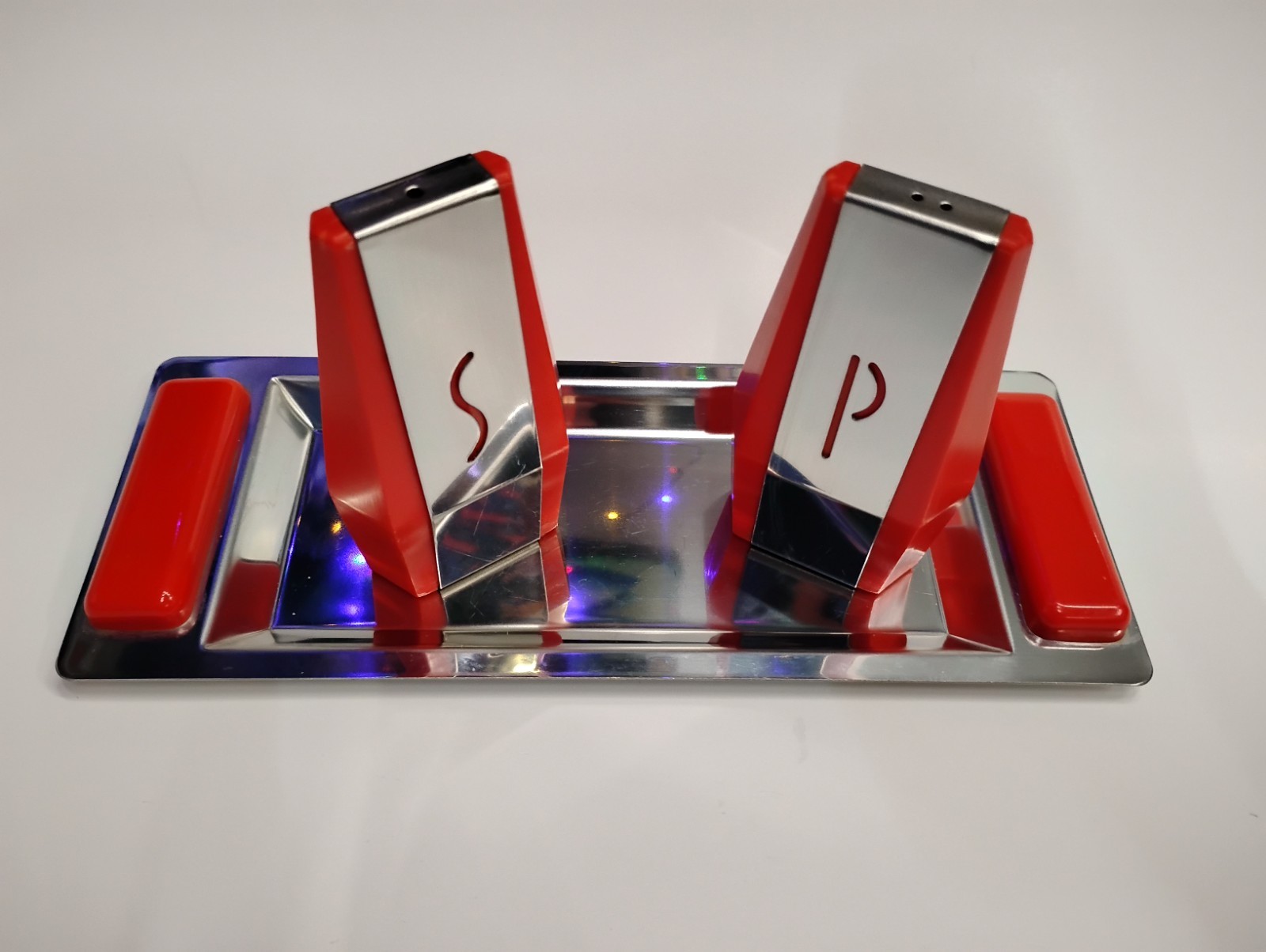 Vintage Mid-Century Atomic Red Plastic & Chrome Salt Pepper Shakers Set w/ Tray