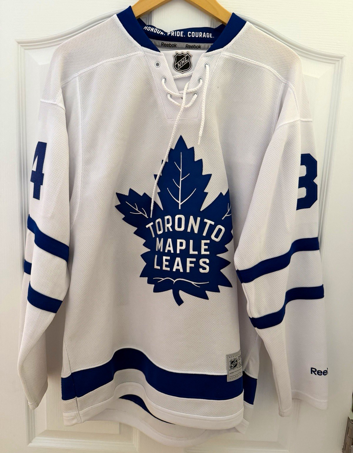 Reebok Toronto Maple Leafs Auston Matthews #34 White NHL Hockey Jersey S