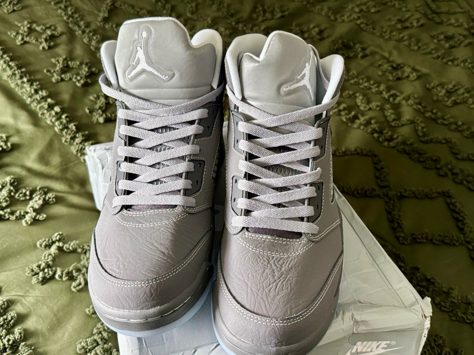 Jordan Air Jordan 5 Retro 2026 Wolf Grey Mid Top Nubuck DD0587-002 Jordan Air Jordan 5 Retro 2026 Wolf Grey Mid Top Nubuck DD0587-002