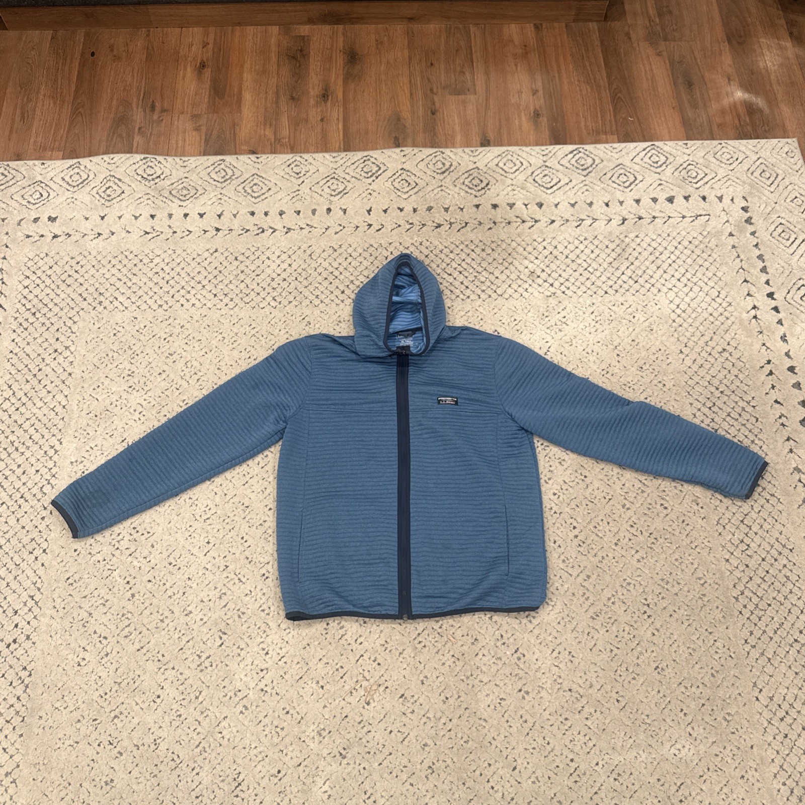 LL Bean Airlight Knit Full Zip Hoodie Mens Medium Light Ocean Comfort Outdoors