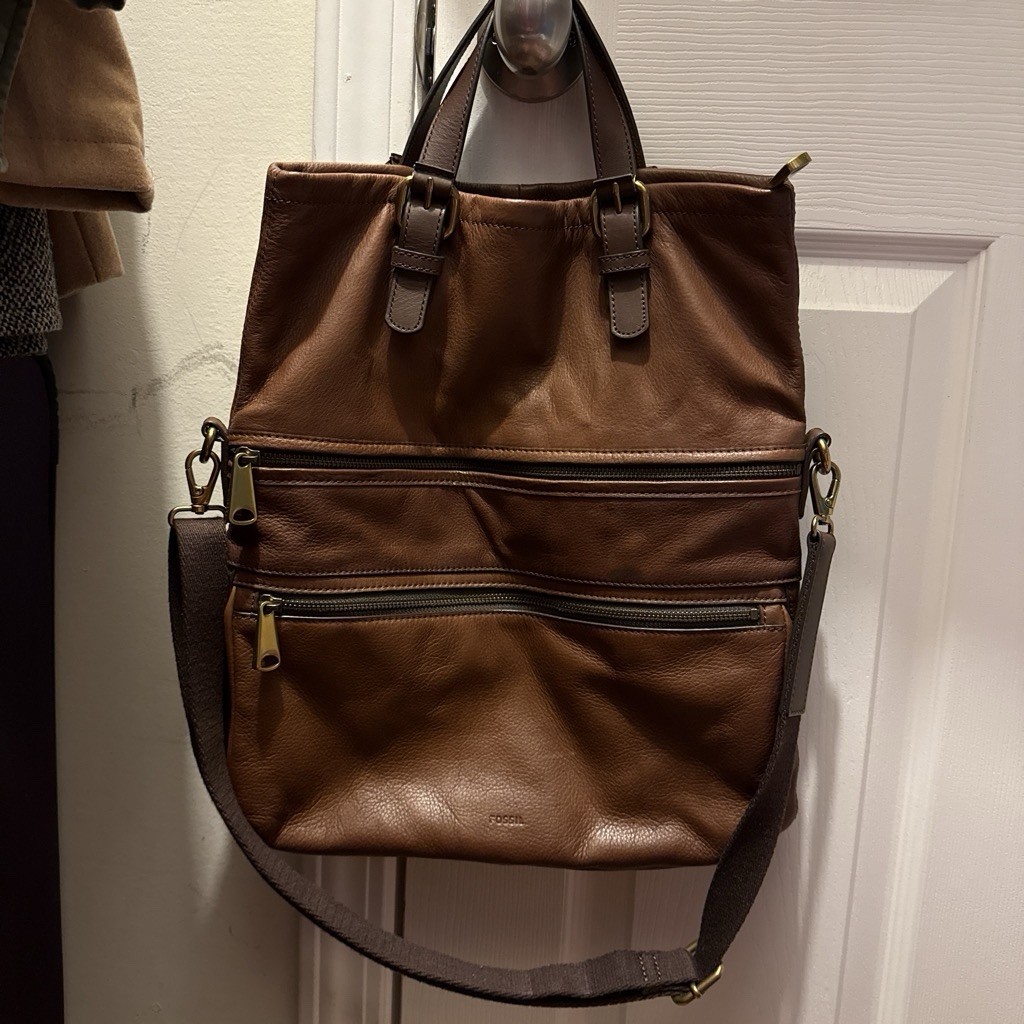 Vintage Fossil Brown Leather Tote Bag Detachable Adjustable Strap Pockets Vintage Fossil Brown Leather Tote Bag Detachable Adjustable Strap Pockets