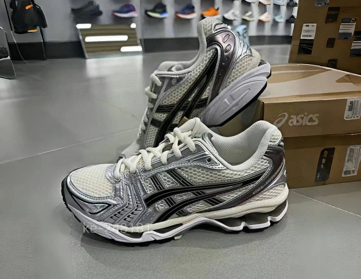 Asics Gel Kayano 14 Men Shoe Sneaker Lifestyle Trainer Silver metalic Cream Asics Gel Kayano 14 Men Shoe Sneaker Lifestyle Trainer Silver metalic Cream