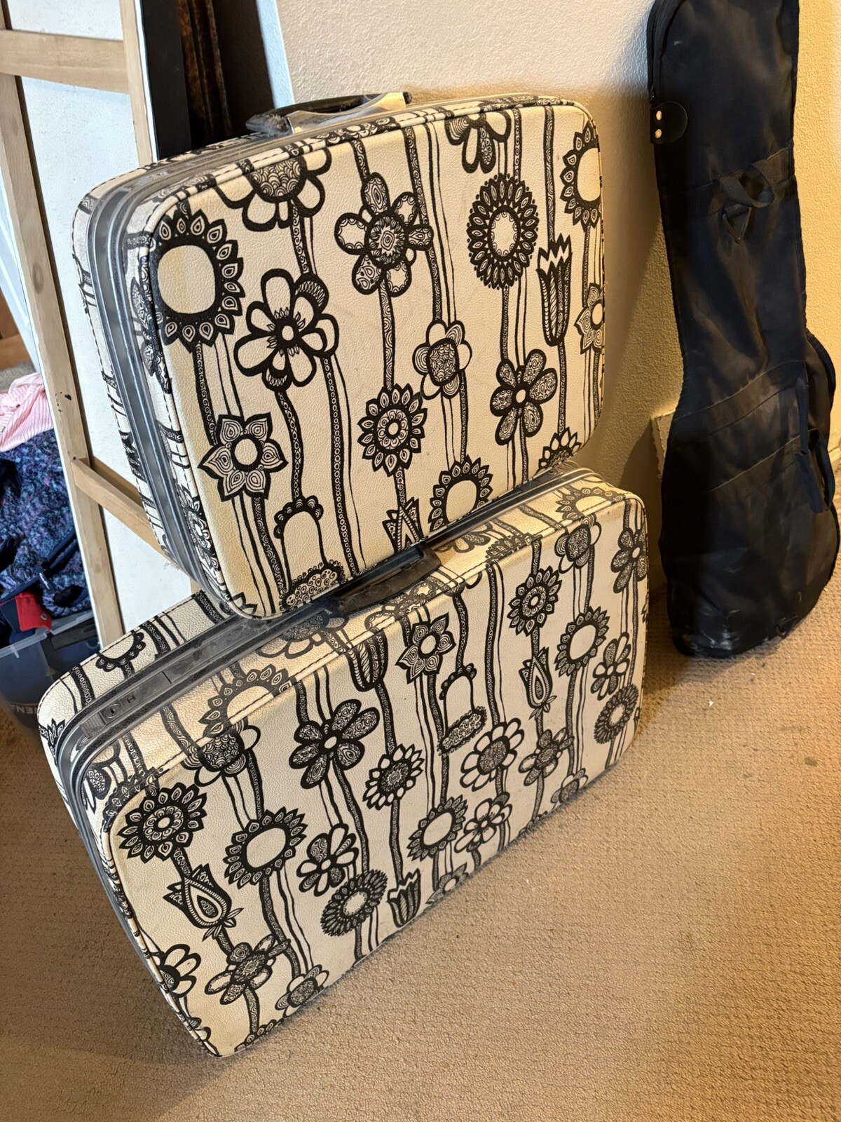Vintage Samsonite Fashionaire Flower Power 2-Piece Luggage Set, shipping fixed Vintage Samsonite Fashionaire Flower Power 2-Piece Luggage Set, shipping fixed