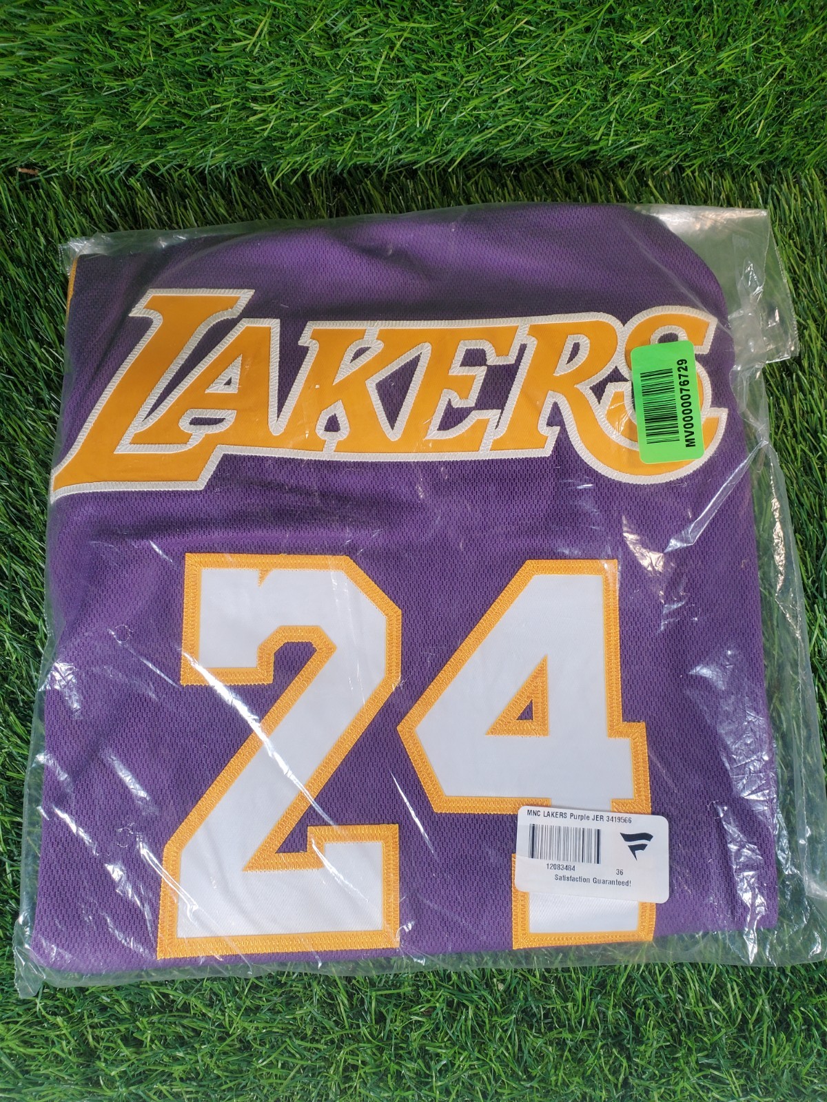 Mitchell & Ness Kobe Bryant Los Angeles Lakers Jersey - Purple Sz Small 