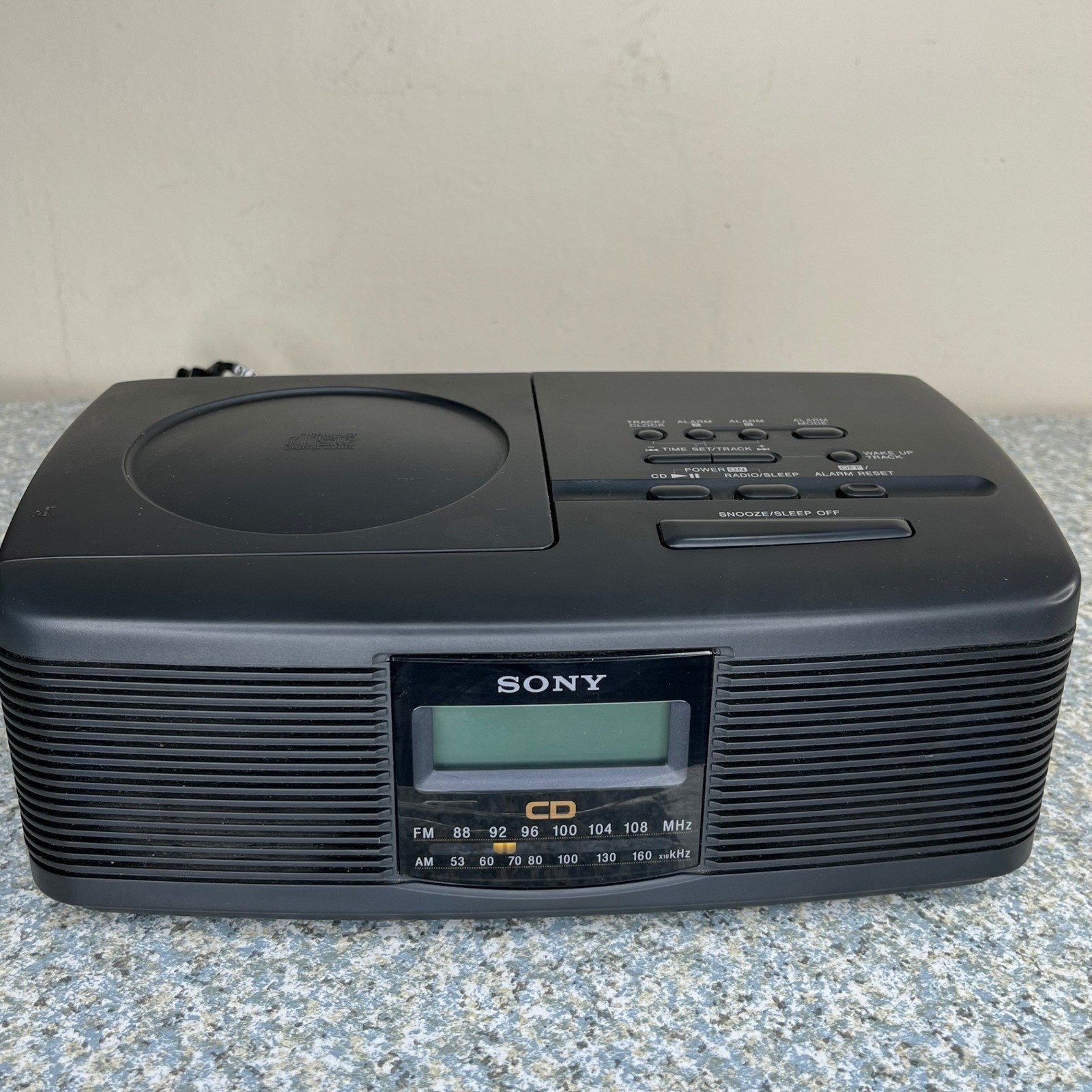 Sony CD Clock Radio ICF-CD810 Black AM FM Dream Machine Dual Alarm Vintage Works
