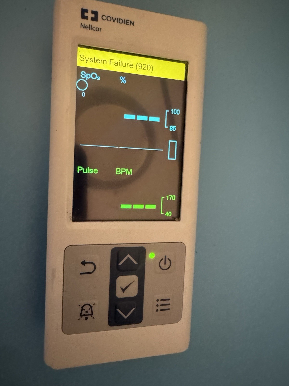 Covidien / Nellcor PM10N Portable SpO2 Patient Monitor Power Tested NO SENSOR