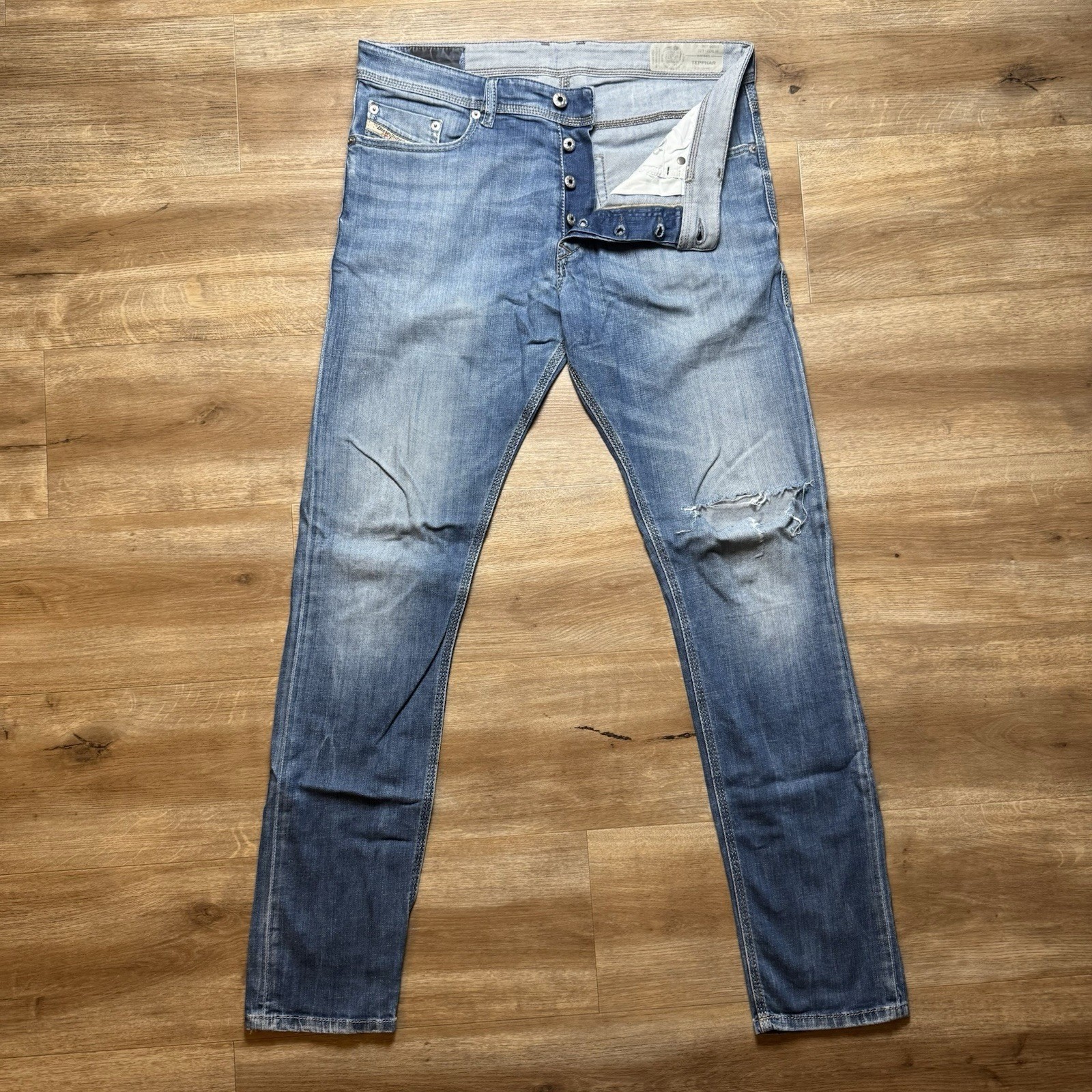 Diesel Tepphar Jeans Mens 32x32 Blue Slim Carrot Distressed Stretch Denim 0859A