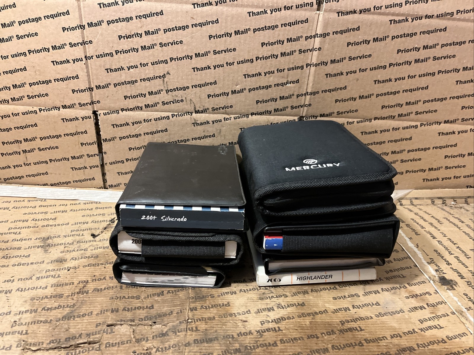 OWNERS MANUAL LOT: DOMESTIC AND EUROPEAN MIX, 7 TOTAL - CHEVY, TOYOTA, CHRYSLER OWNERS MANUAL LOT: DOMESTIC AND EUROPEAN MIX, 7 TOTAL - CHEVY, TOYOTA, CHRYSLER
