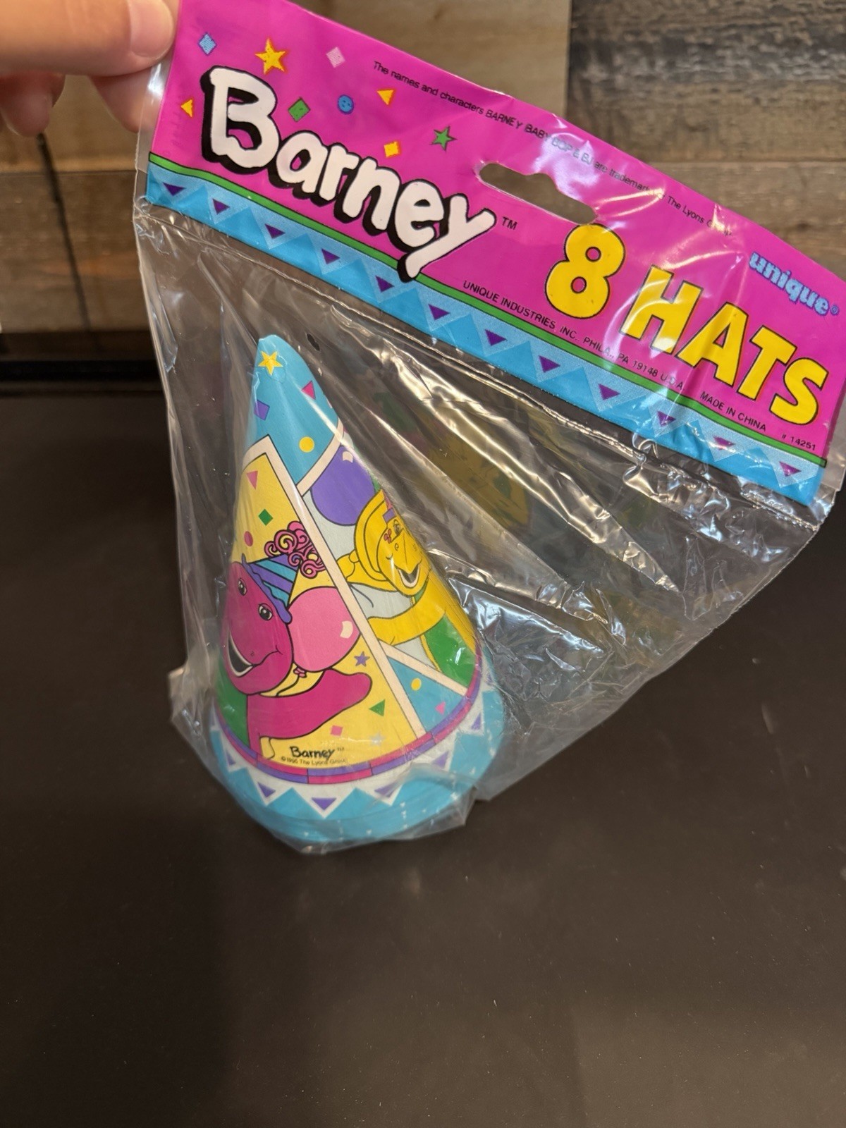 Vintage 1996 Barney the Dinosaur Birthday Party Hats 8 Count Unique Sealed NOS