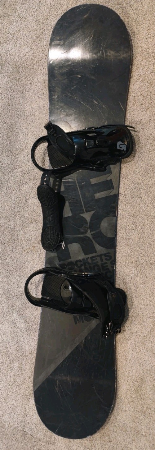 Burton Hero Smalls 142cm V-Rocker All Terrain Snowboard With Burton 146 Bag A+++