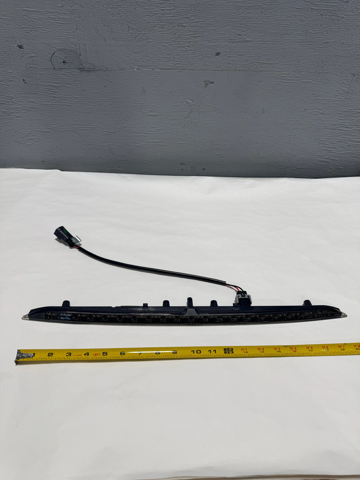 For 2019-2023 Lincoln Nautilus High Mounted Stop Brake Light OEM For 2019-2023 Lincoln Nautilus High Mounted Stop Brake Light OEM