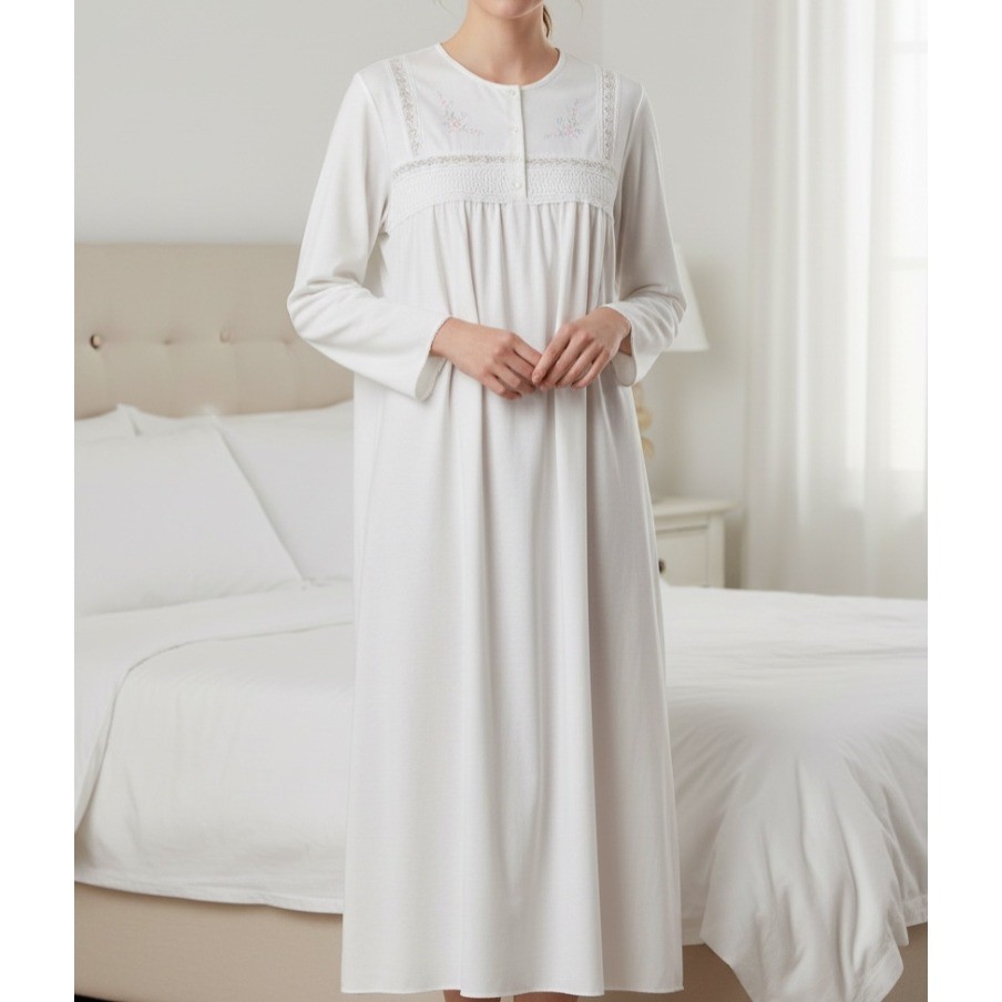 Vtg BARBIZON White SATIN Fleece Backing Smocked/Lace/Floral Nightgown GOWN Sz M